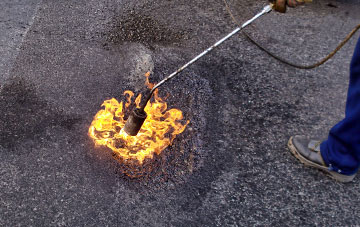 Kinsley flat roofing repairs